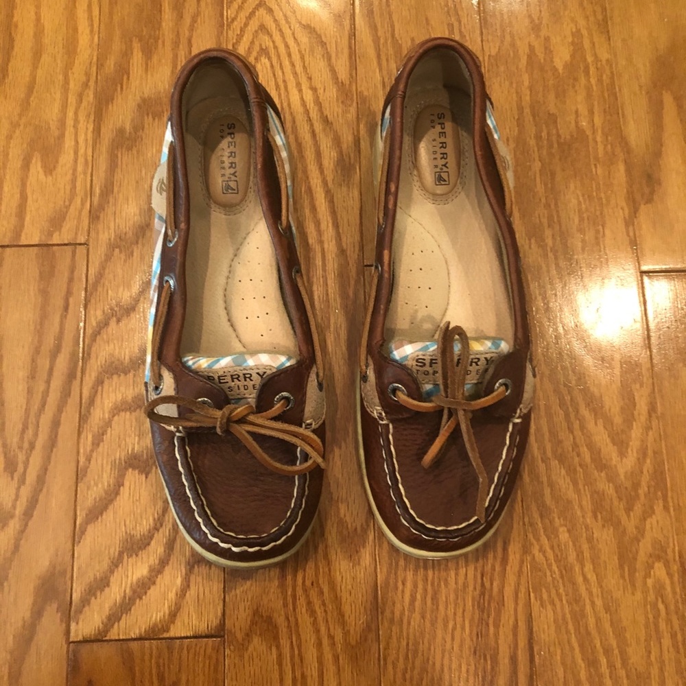 Women’s Size 7 Sperry Boat Shoes